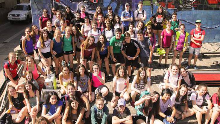 Uemak bertan behera utzi ditu udalerri euskaldunetako gazteen topaketak