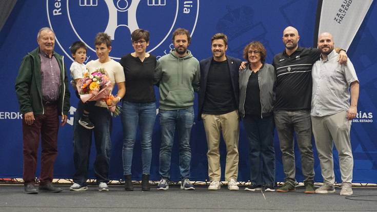 Omenaldi beroarekin inauguratu dute Espainiako Halterofilia Txapelketa