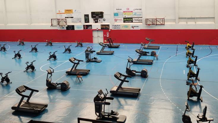 Kiroldegia astelehenean irekiko dute