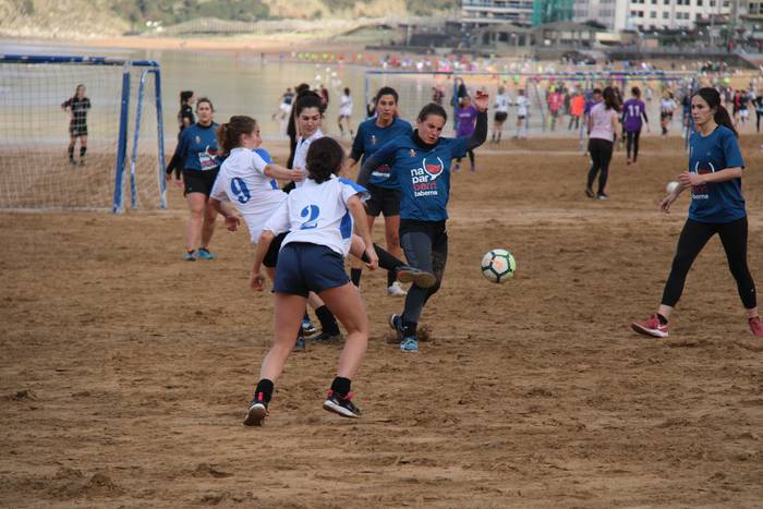 Festa bihurtuko dute futbola