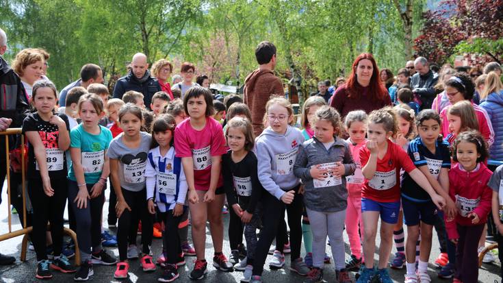 Egitarau oparoarekin datoz Floreagako festak