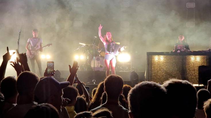 Sünek dantzan jarri du Zarauzko Malekoia