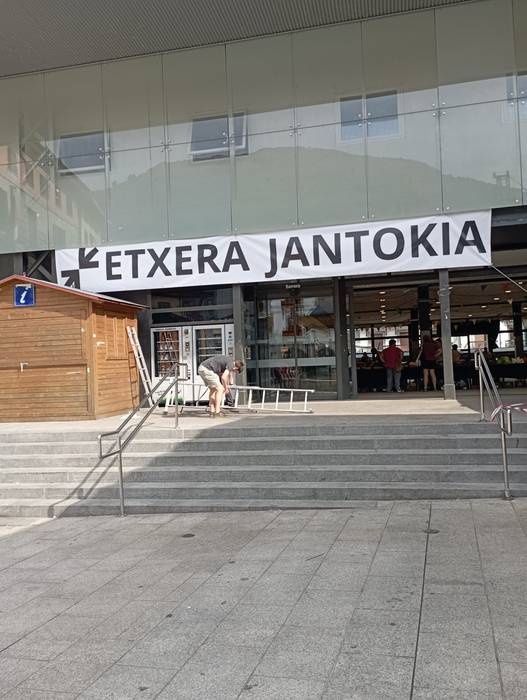 Etxeraren jantokirako hiru otordu bikoitz zozkatuko ditu Azpeitia Gukak