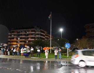 Palestinarekiko elkartasunez inguratu dute berriro biribilgunea