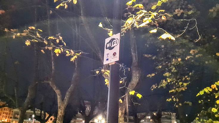WiFi publikoa erabili daiteke dagoeneko Zumaiako gune batzuetan