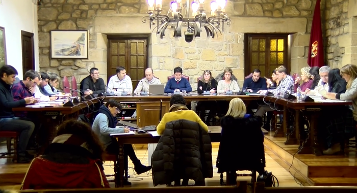 Ezohiko udalbatzarra egingo dute astelehenean Zarautzen, udal aurrekontuak aztergai izanda
