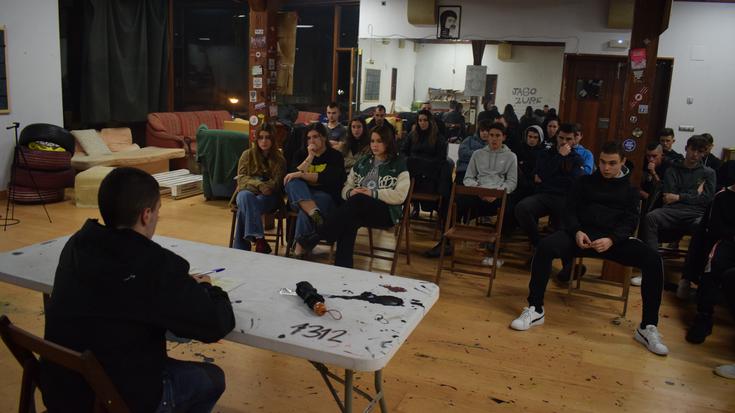 Ikasle Abertzaleakek martxoaren 24an egingo duen greba aurkeztu dute Zumaian