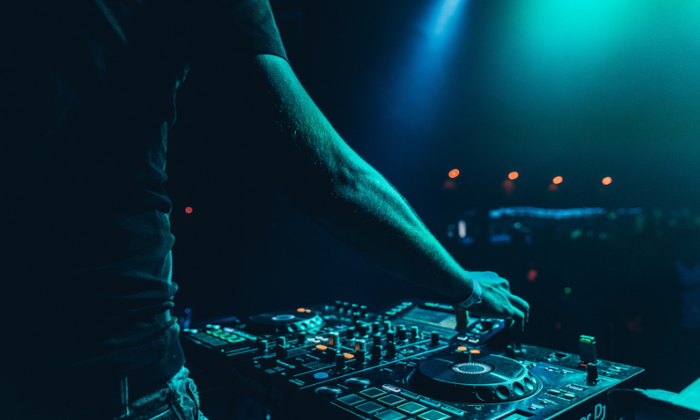 Kanuto DJaren eskutik, 80ko eta 90eko musikaz gozatzeko aukera izango da larunbatean Sanagustinen