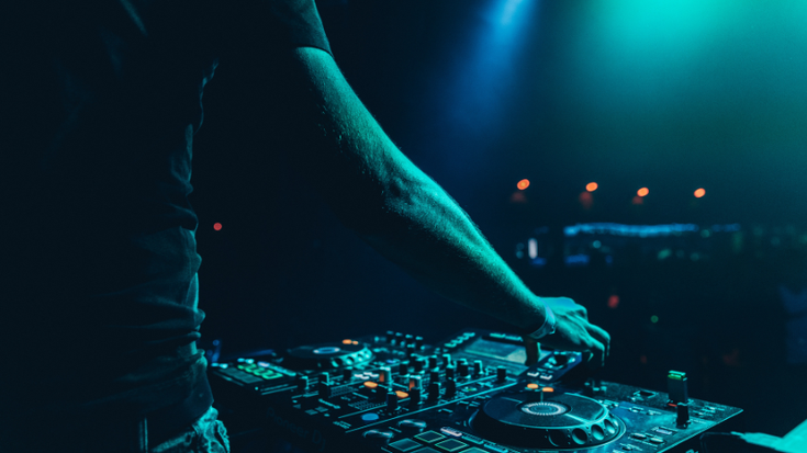 Kanuto DJaren eskutik, 80ko eta 90eko musikaz gozatzeko aukera izango da larunbatean Sanagustinen