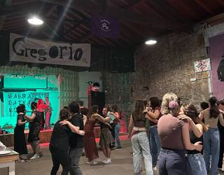 Bachata eta saltsa 'queer' erara, larunbat arratsaldea girotzeko
