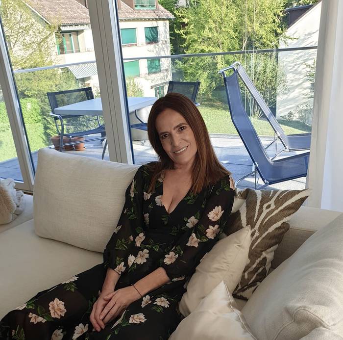 Cristina Albizu: "Ez dut itxialdiaren eragina sentitu; hogei urte Zumaiatik kanpo daramatzat, eta ohituta nago"