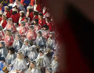 Azkoitiko helduen danborradak utzitakoak, bideoan