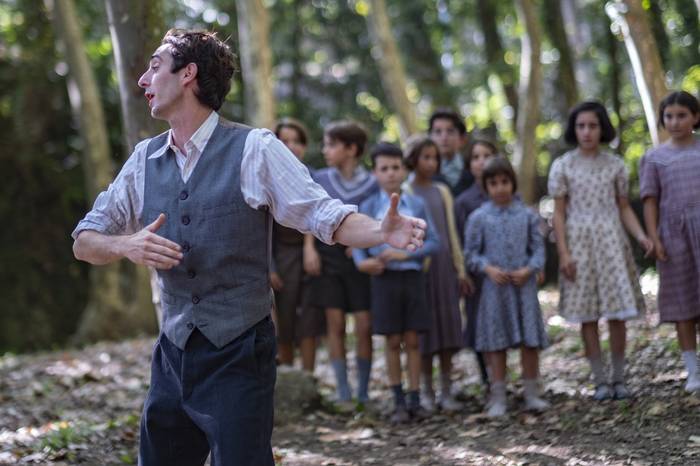 Zinema: 'El maestro que prometio el mar' filma