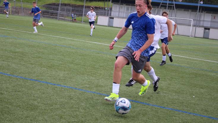 Donosti Cup futbol txapelketaren lehen partidak jokatu dituzte Garmendipen