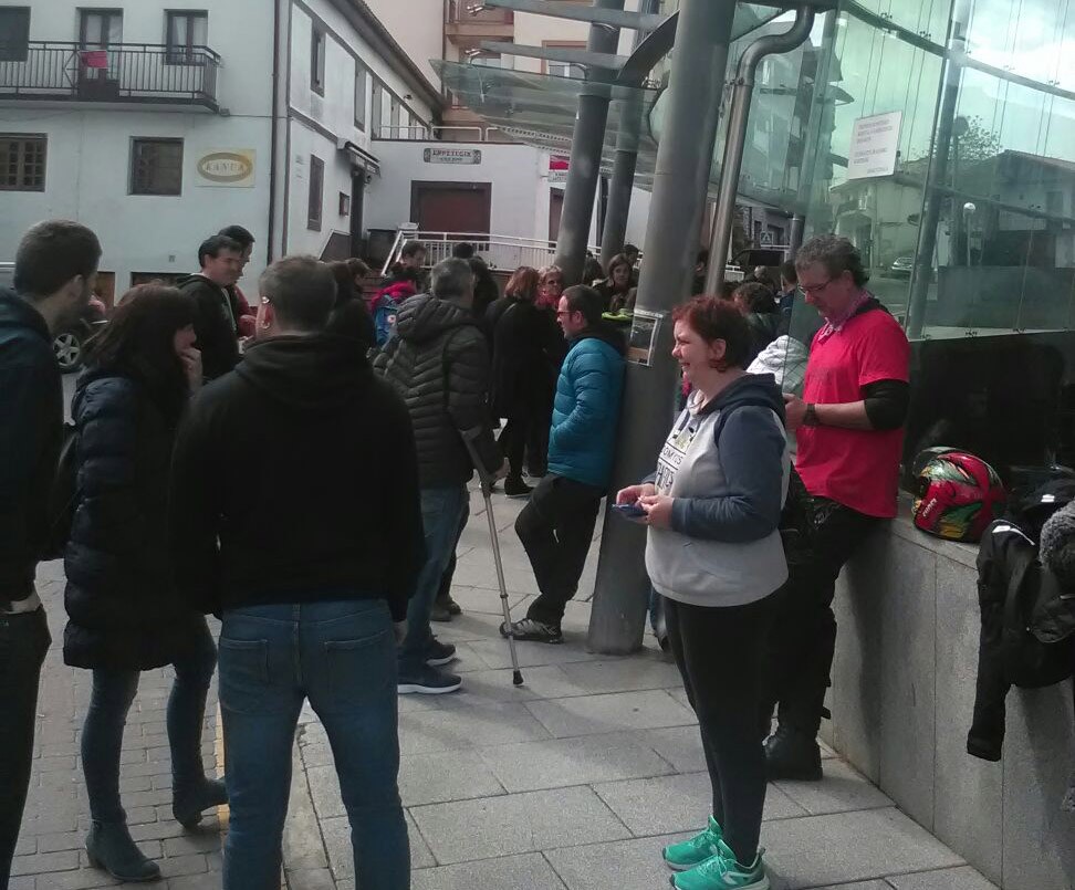 Agortu dira Akelarreren kontzerturako lehiatilako sarrerak