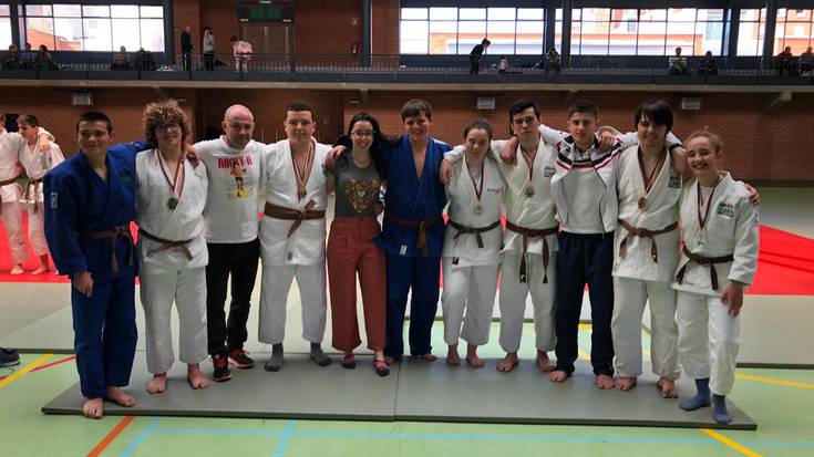 Lizardi Judo Elkarteak sei domina eskuratu ditu Euskadiko txapelketan
