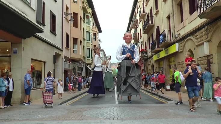 Erraldoien eta Buruhandien Zarauzko IV. Topaketa