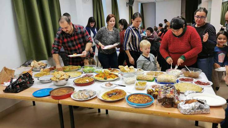 Kulturarteko bazkaria, familien arteko erlazioak bultzatzeko