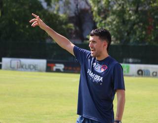 Loren Barbadok Anaitasunan jarraituko du beste urte batez