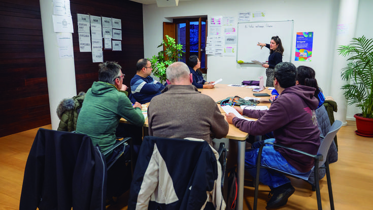 Ezagutzatik erabilerara, komunitatean