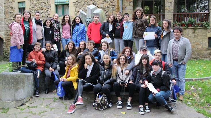 Ekitaldiz jantziko dute Euskararen Eguna