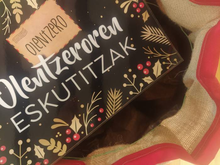 Olentzeroren etorrerarik eta Gabon eskerik ez dute egingo Aizarnazabalen