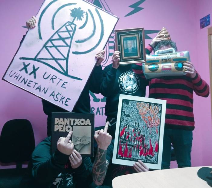 Zarata Zarautzek ere hainbat ekitaldi antolatu ditu irratsaioaren 20. urteurrena ospatzeko