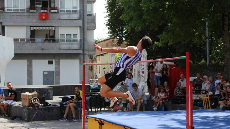 Eguraldi txarra dela eta, bertan behera utzi dute goizeko atletismo erakustaldia