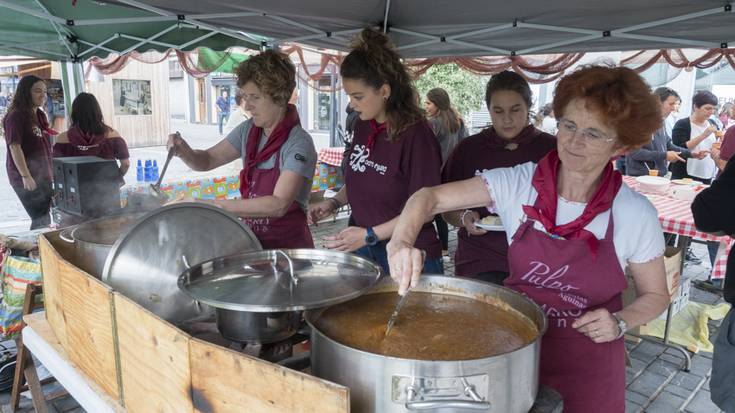 Olarro Egunean lan egiteko deia egin zaie herriko talde eta elkarteei
