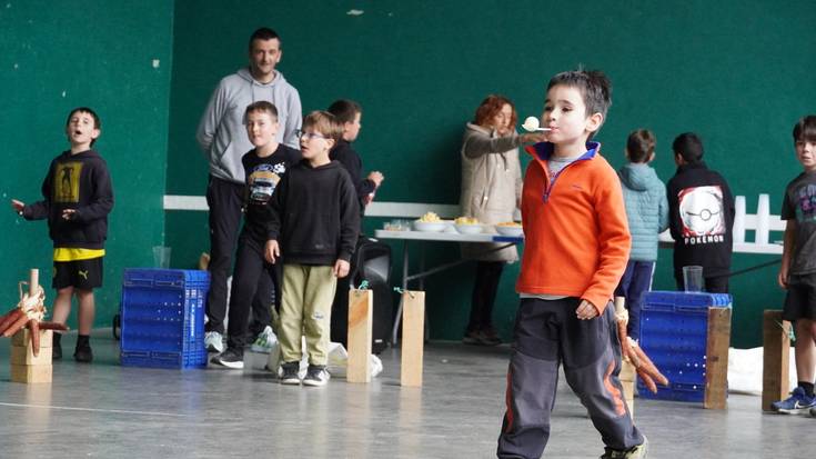 Iagomagorekin eta ume jolasekin bukatu dituzte sanisidroak Aratzerrekan