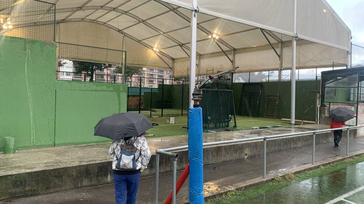 Padeleko pistak egokitzeko lanak abiatu ditu Kirol Patronatuak