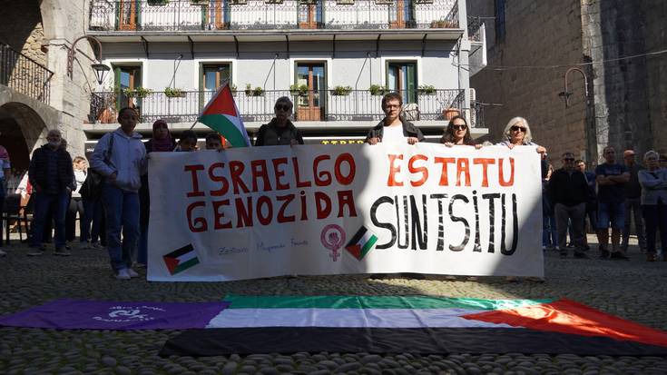Mugimendu Feministak Palestinaren askatasunaren aldeko mezua ozendu du hainbat plazatatik