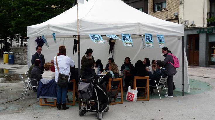 San Juan Egoitzako langileak: "Sekulako zaplastakoa jaso genuen alkatearekin izandako bileran"