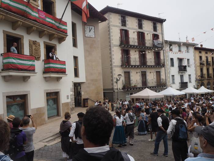 Euskal Jai Egunean murgilduta dago Zumaia