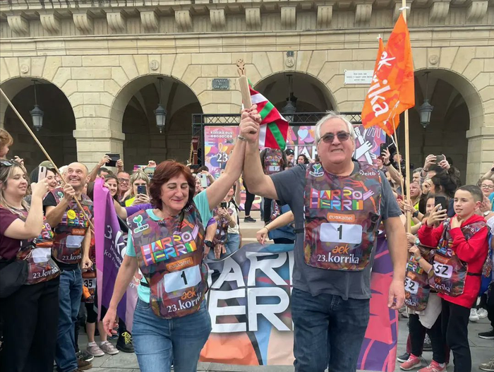 Korrikaren hasierako festara joateko autobusa jarri dute kostaldeko herrietan