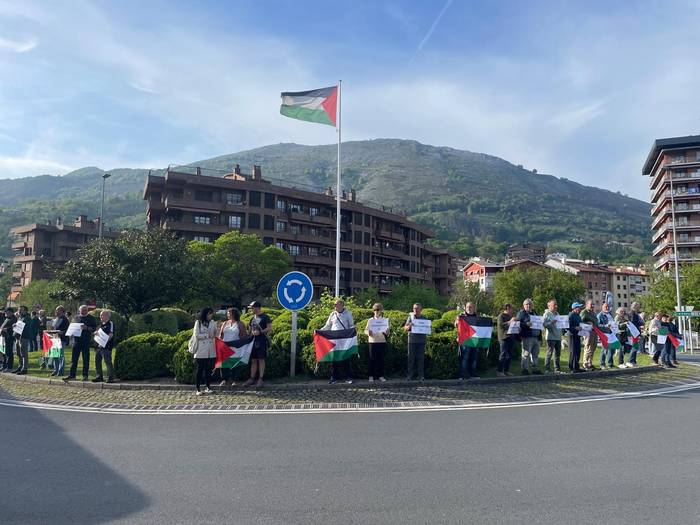 Palestinaren alde eta gerra inperialisten kontra, Sanjuandegiko biribilgunea hartu dute berriro