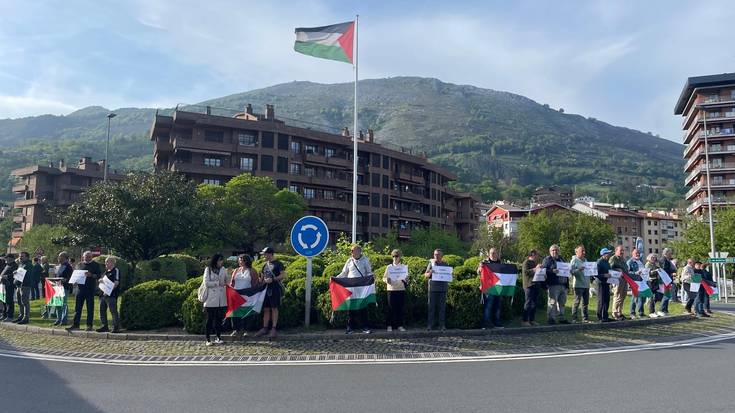 Palestinaren alde eta gerra inperialisten kontra, Sanjuandegiko biribilgunea hartu dute berriro