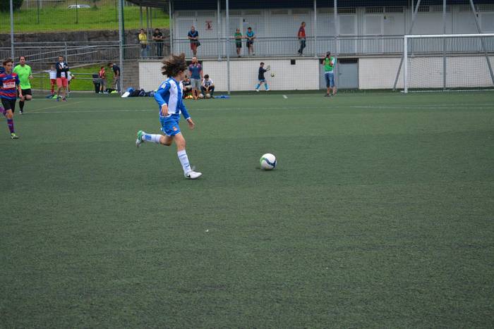 Hasi da futbol festa Azpeitian