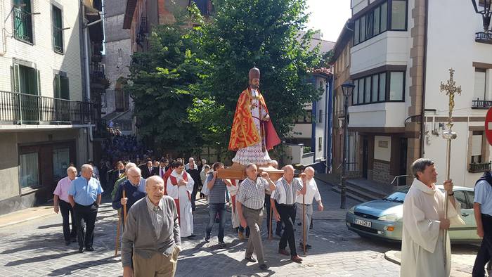 San Pedro Egunez, festa giroa nagusi bailarako zenbait auzo eta herrietan