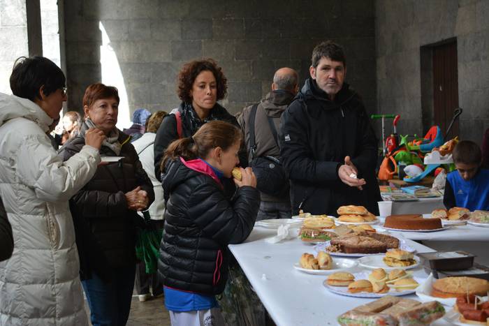 2.150 euro bildu dituzte Azkoitikoa ekimen solidarioan, eta Beninera bidaliko dute
