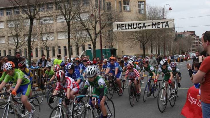 Zarauztarra Saria dela eta, Zuberoa, Gurmendi eta Herrikosoro kaleak itxita egogno dira bihar autoentzat