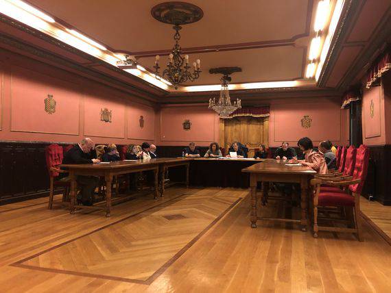 Agur eta esker hitzak, agintaldiko Azpeitiko azken udalbatzarrean