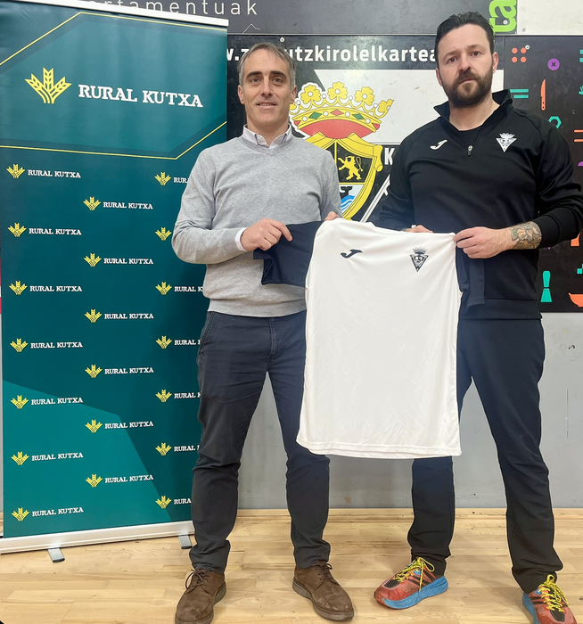 Zarautz Kirol Elkarteak eta Rural Kutxak lankidetza hitzarmena sinatu dute 2025-26 denboraldirako