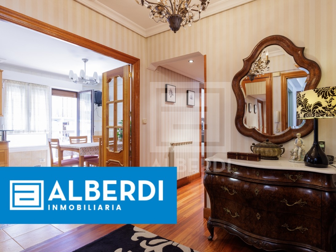 Alberdi Inmobiliaria: Iraurgi kalean etxebizitza bikaina