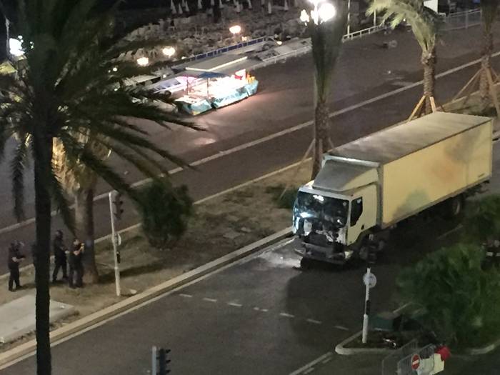 Elkarretaratzea egingo dute, Nizako "atentatu terrorista" gaitzesteko