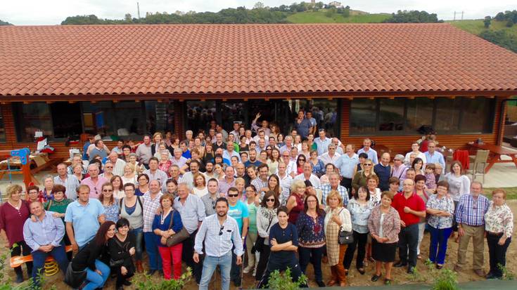 Badajozetik etorritako 90 pertsona izan dira gaur Zumaian