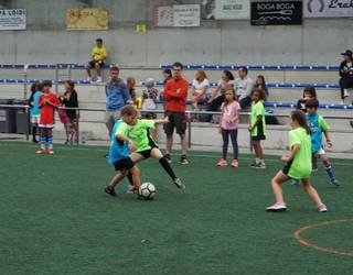 Gaztetxoentzako 3x3 futbol txapelketako izen ematea Zaraguetako zuzendaritzan eta Orioko AEKren egoitzan egin daiteke