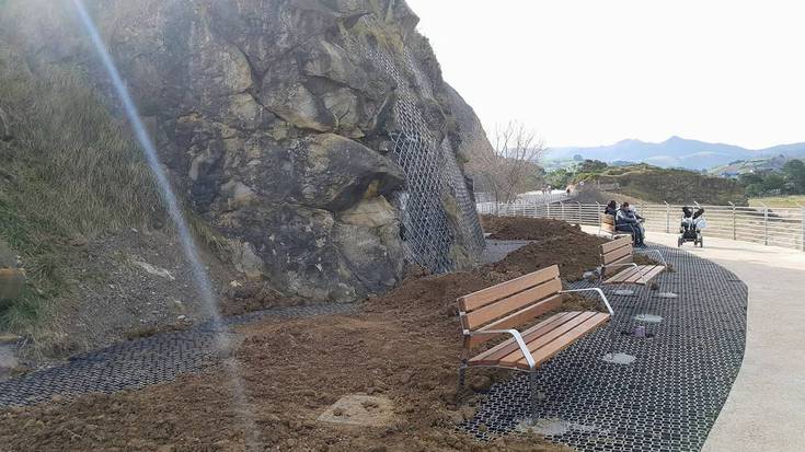 Santiagoko tabernaren eta komunen kudeaketa esleituko ditu Udalak