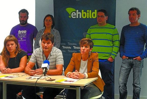 Zarauzko EH Bildu: "Udal Gobernuak ez du bete 2016ko aurrekontuen adostasuna"