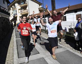 Jokin Tolosa eta Irati Larrañaga garaile Aiako mendi lasterketa berrituan